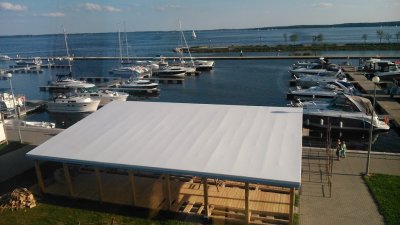 plandeka stelaże plandeki okrycia płachty namioty handlowe zadaszenia